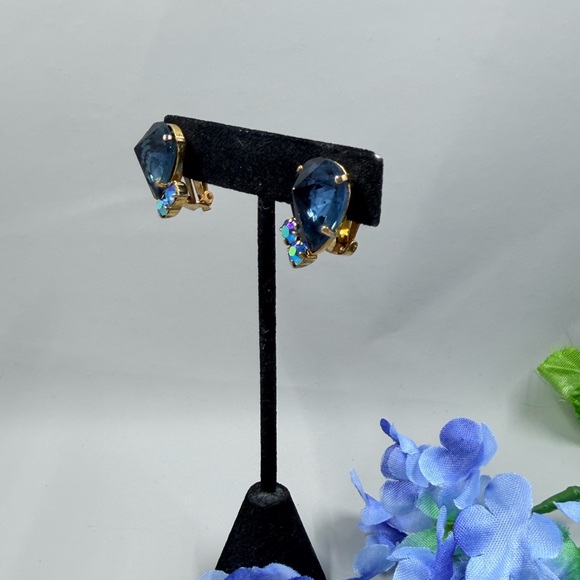 Blue Crystal With Aurora Borealis Finish Clip On Vintage Earrings - Picture 4 of 8